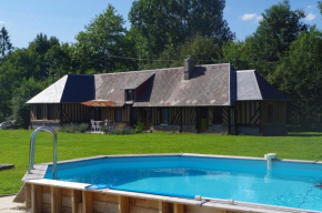 Гостиница Ndila Cottage avec piscine exclusive  Фатувиль-Грестен